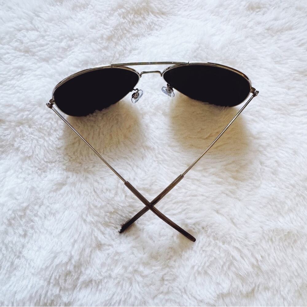 Carter Silver Classic Aviator Sunglasses - Picture 10 of 11